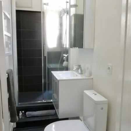 Διαμέρισμα Sleeps 4 Air Con Wifi Κάννες
