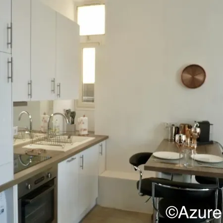 Sleeps 4 Air Con Wifi Κάννες